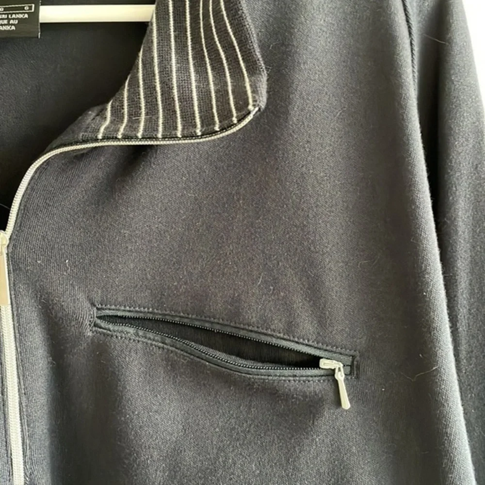 Nike Mens sweatshirt zip up pull over